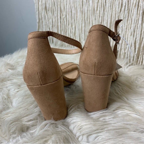 A New Day Nude Block Sandals - Picture 7 of 9